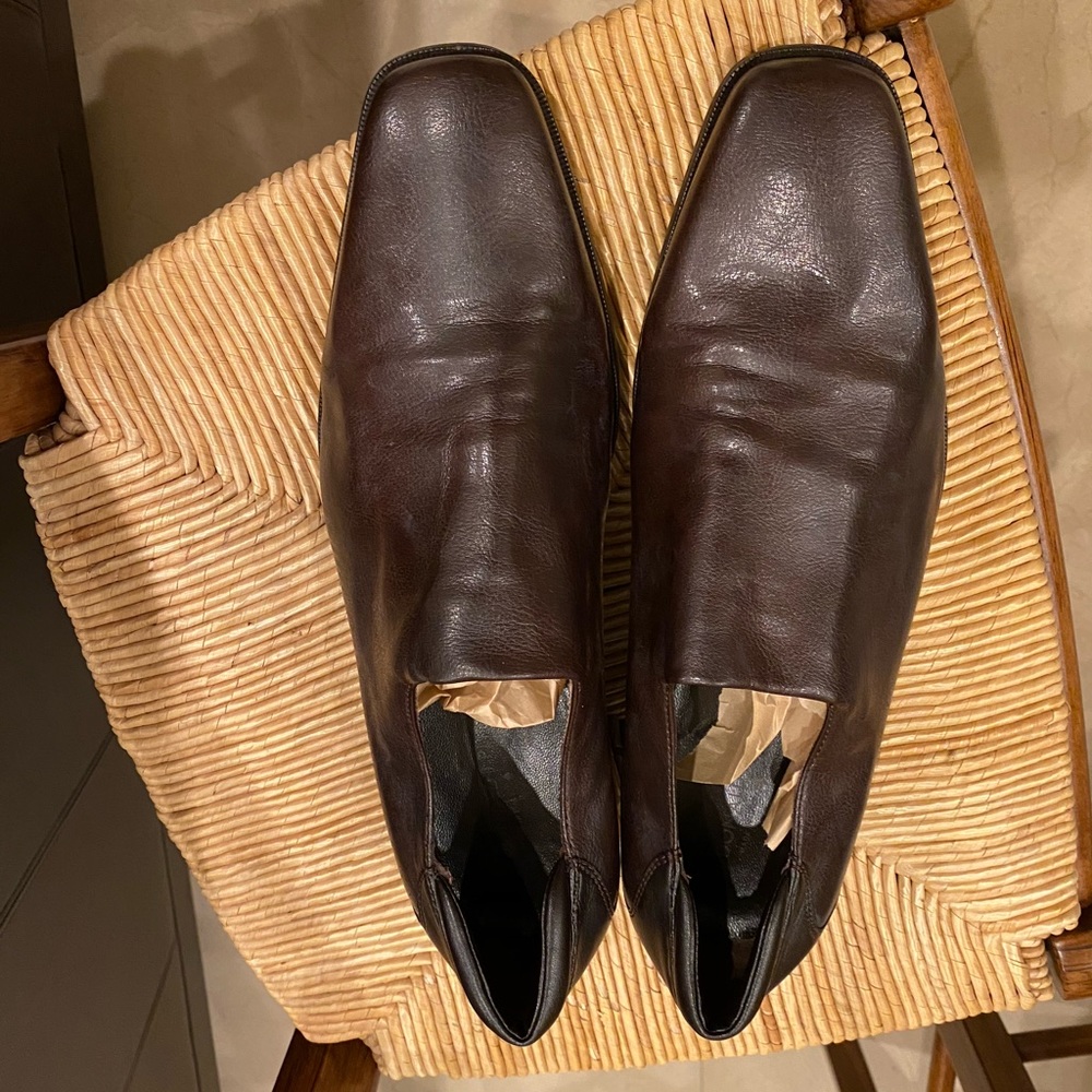 Donald Pliner soft leather slip ons
